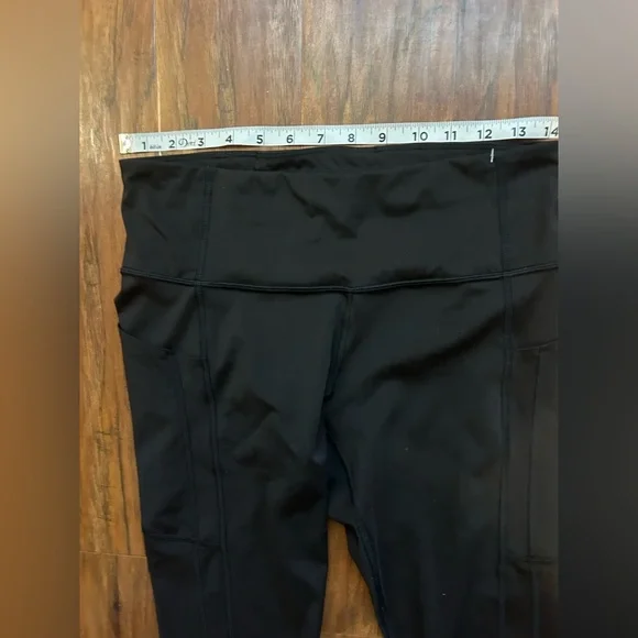 Athleta Ultimate Stash 7/8 Tights Black Stretch Activewear - Picture 7 of 8